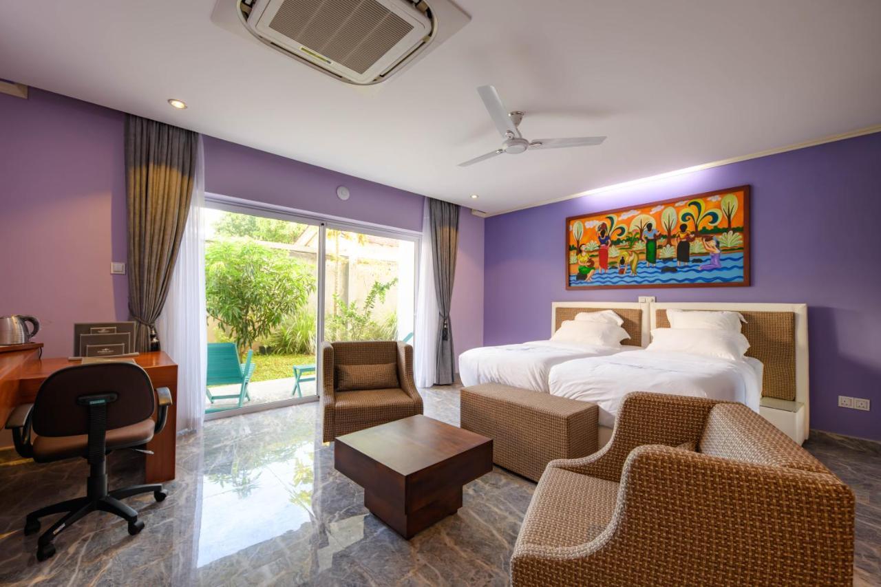 Boutique Villa Bougainvillea Уелигама Екстериор снимка