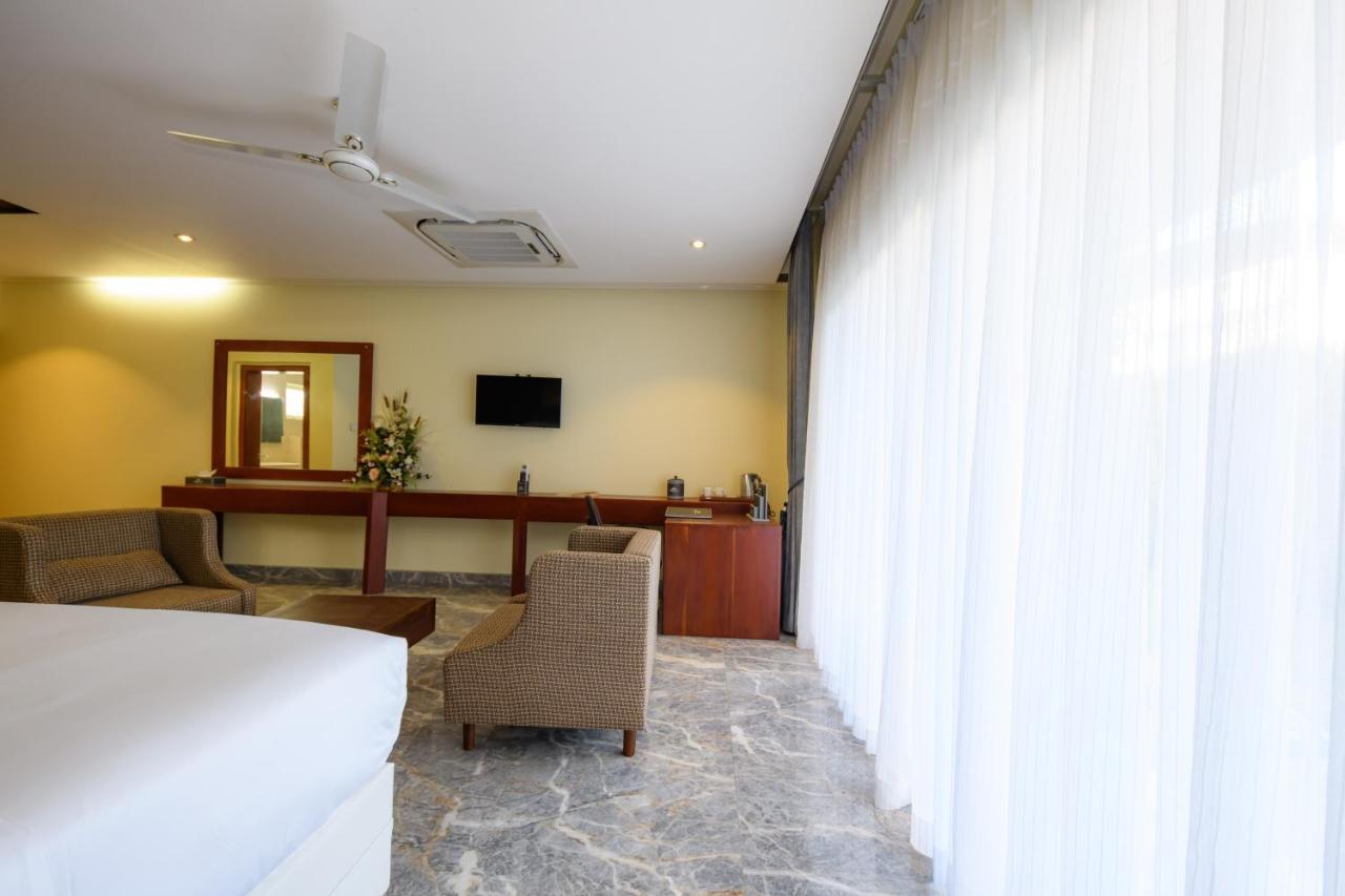 Boutique Villa Bougainvillea Уелигама Екстериор снимка