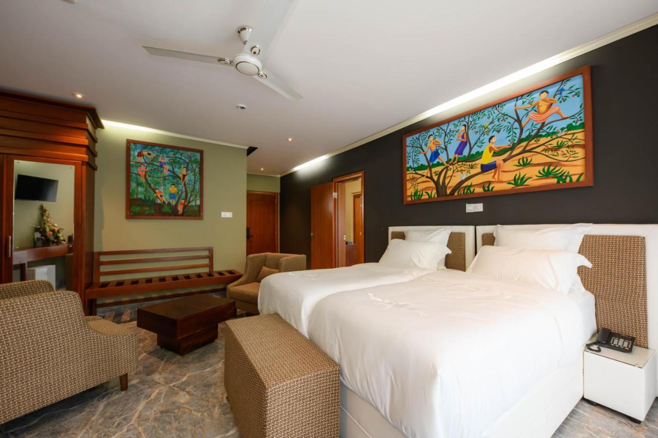 Boutique Villa Bougainvillea Уелигама Екстериор снимка