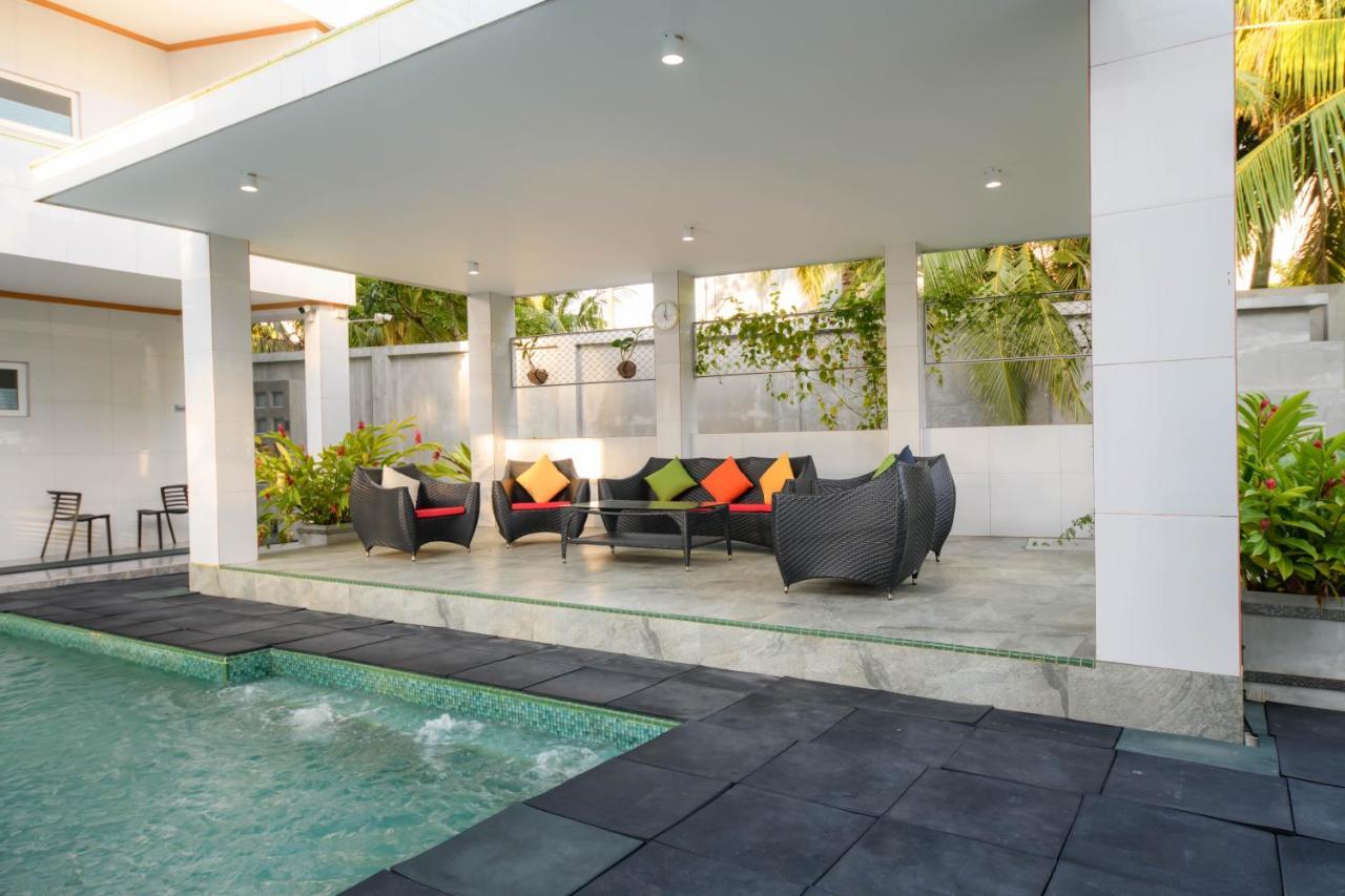 Boutique Villa Bougainvillea Уелигама Екстериор снимка