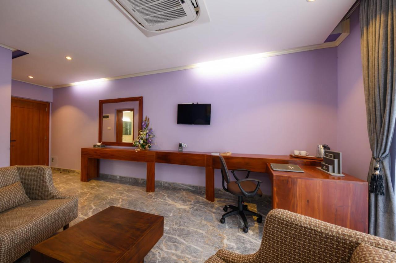 Boutique Villa Bougainvillea Уелигама Екстериор снимка
