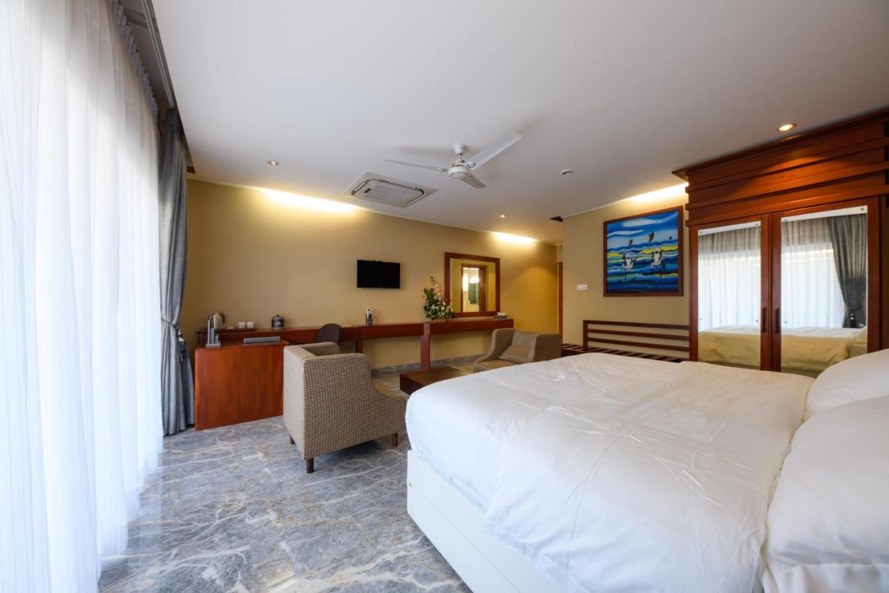 Boutique Villa Bougainvillea Уелигама Екстериор снимка